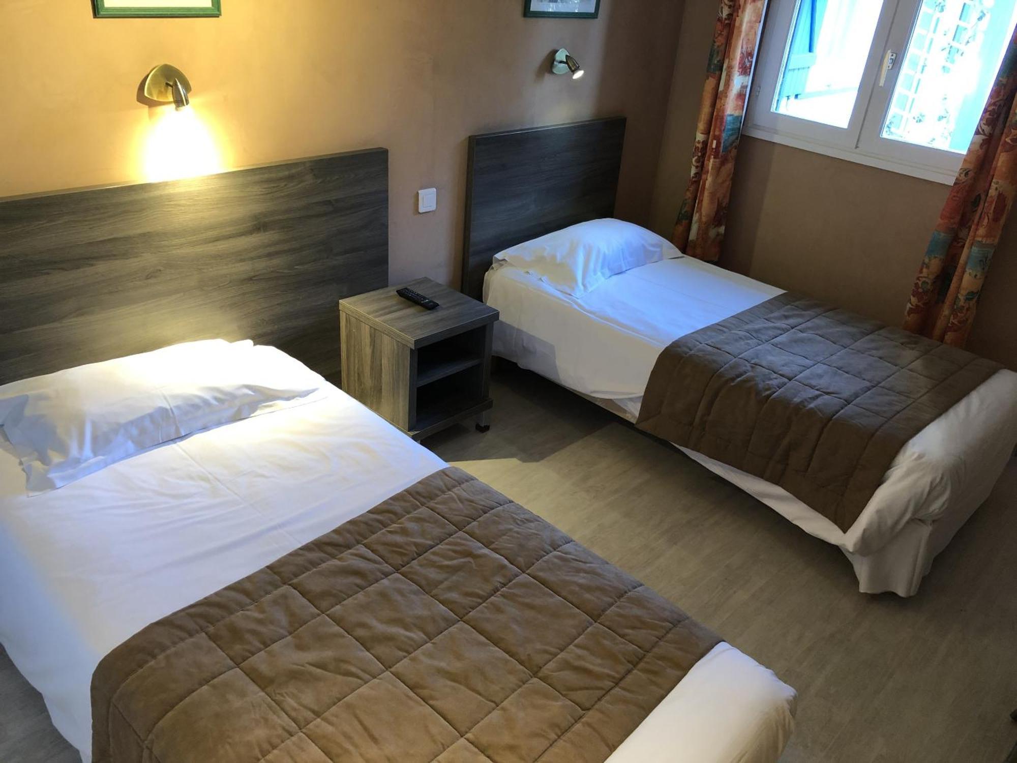 Hotel Des 4 Vents Aigues-Mortes Kamer foto