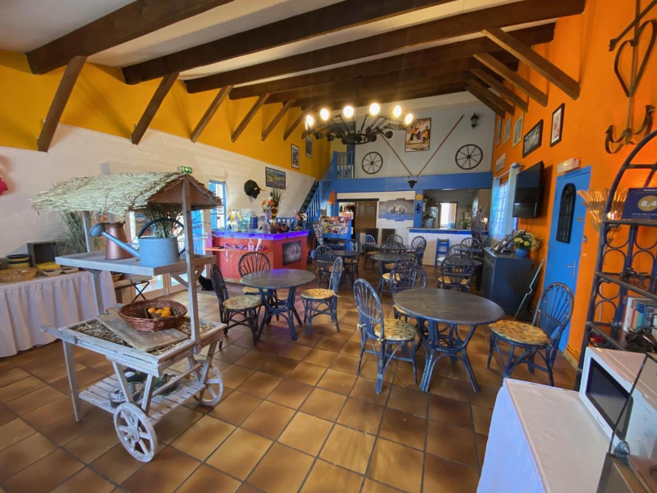 Hotel Des 4 Vents Aigues-Mortes Buitenkant foto